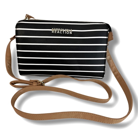 Kenneth Cole Purse - Picture 1 of 4